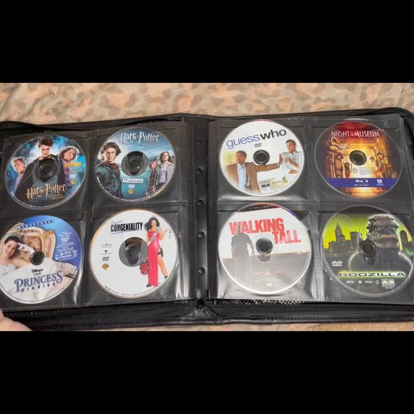 Binder of 137 Discs - Bluray and DVDs - Disney/True Blood/Shrek/Futurama/ATHF - Picture 6 of 15